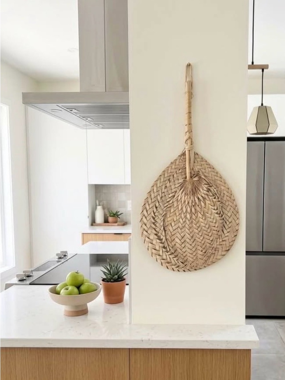 Decorative object traditional Paraguayan hand fan (pantalla)